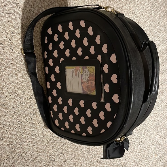 Betsey Johnson weekend bag - Picture 3 of 5